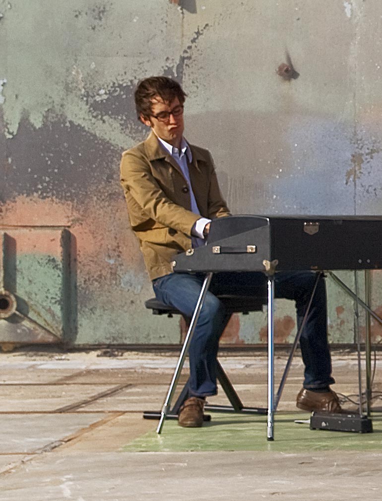 Casper Tromp on Fender Rhodes